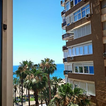 Apartamento Malaga Port Bagian luar foto