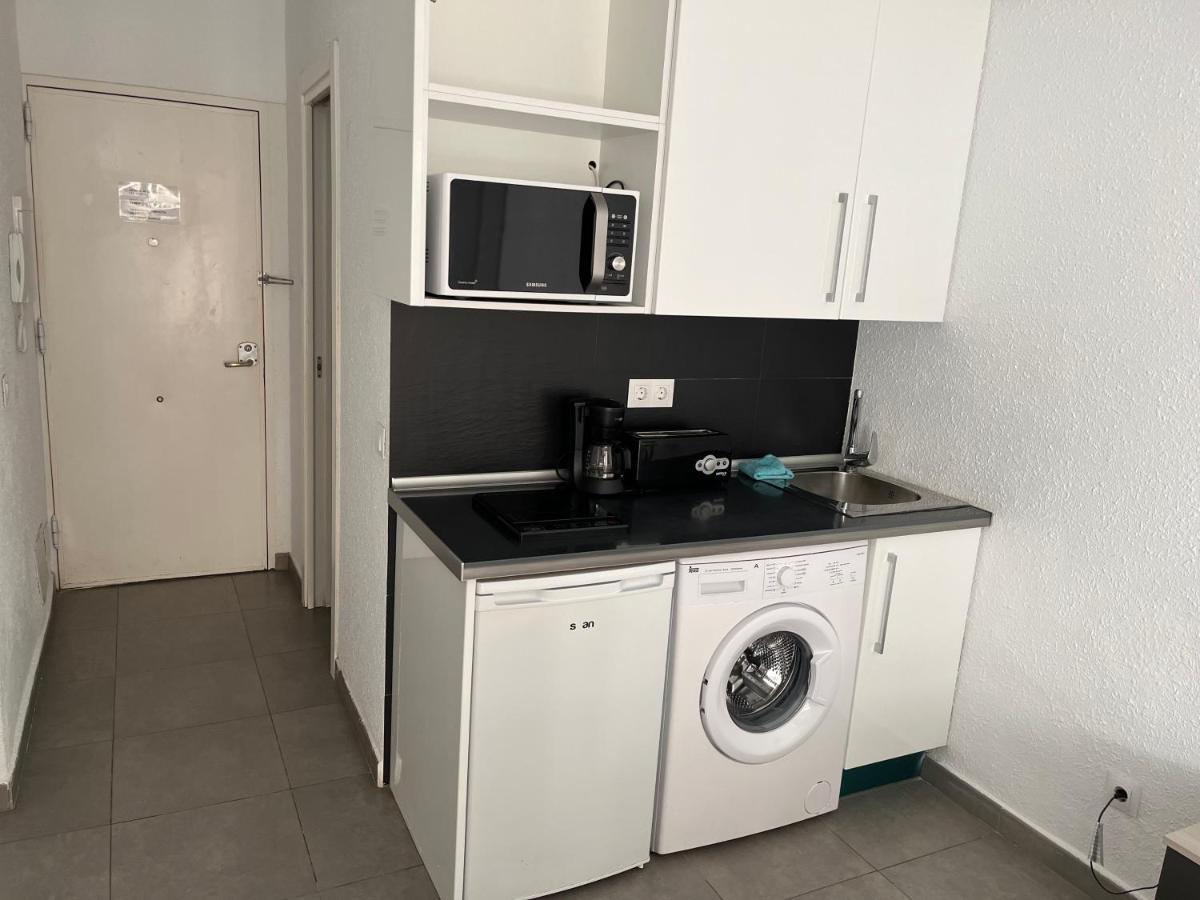 Apartamento Malaga Port Bagian luar foto
