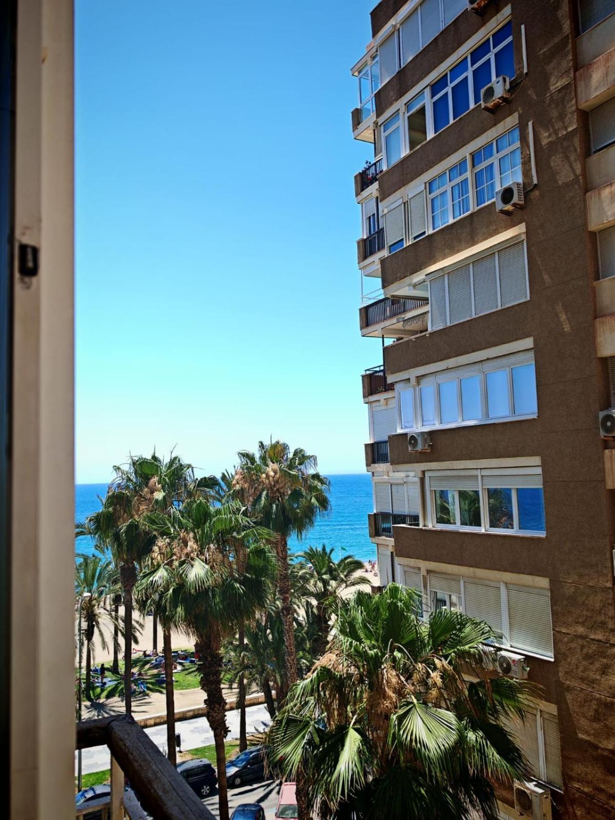 Apartamento Malaga Port Bagian luar foto