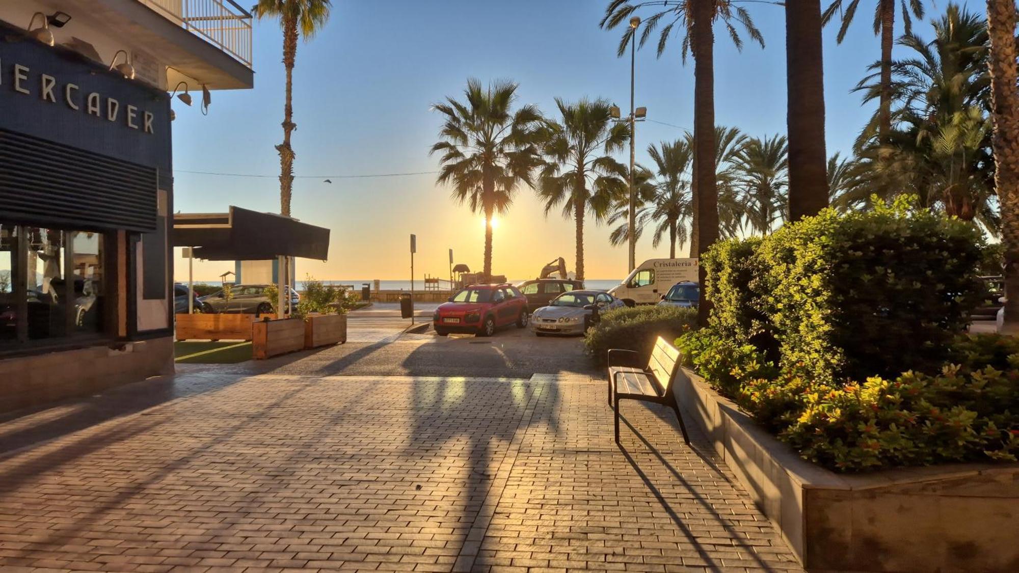 Apartamento Malaga Port Bagian luar foto