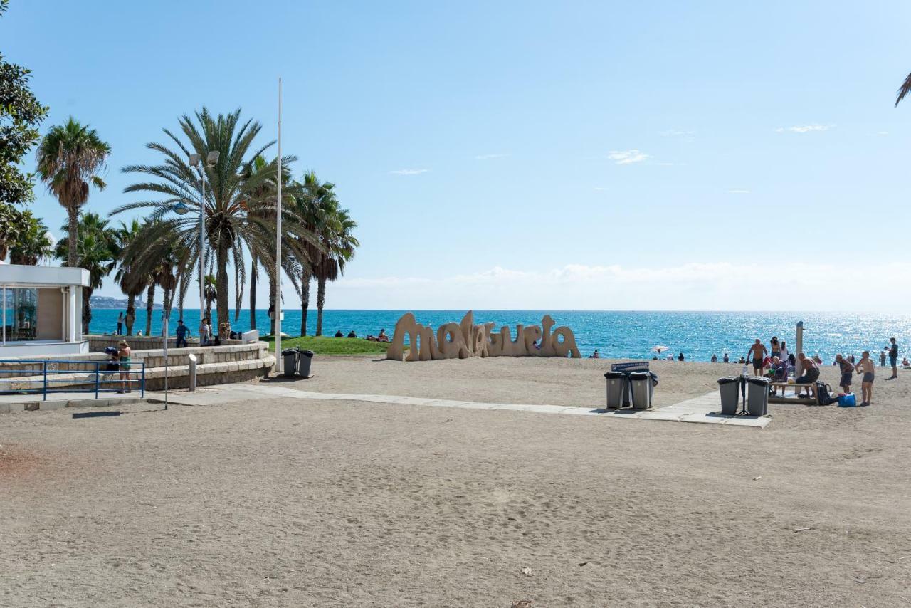 Apartamento Malaga Port Bagian luar foto